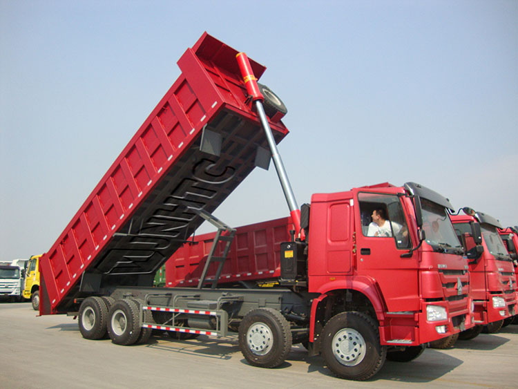 Manual Transmission SINOTRUK HOWO 6x4 Dump Truck 8x4 for Heavy Cargo Transportation