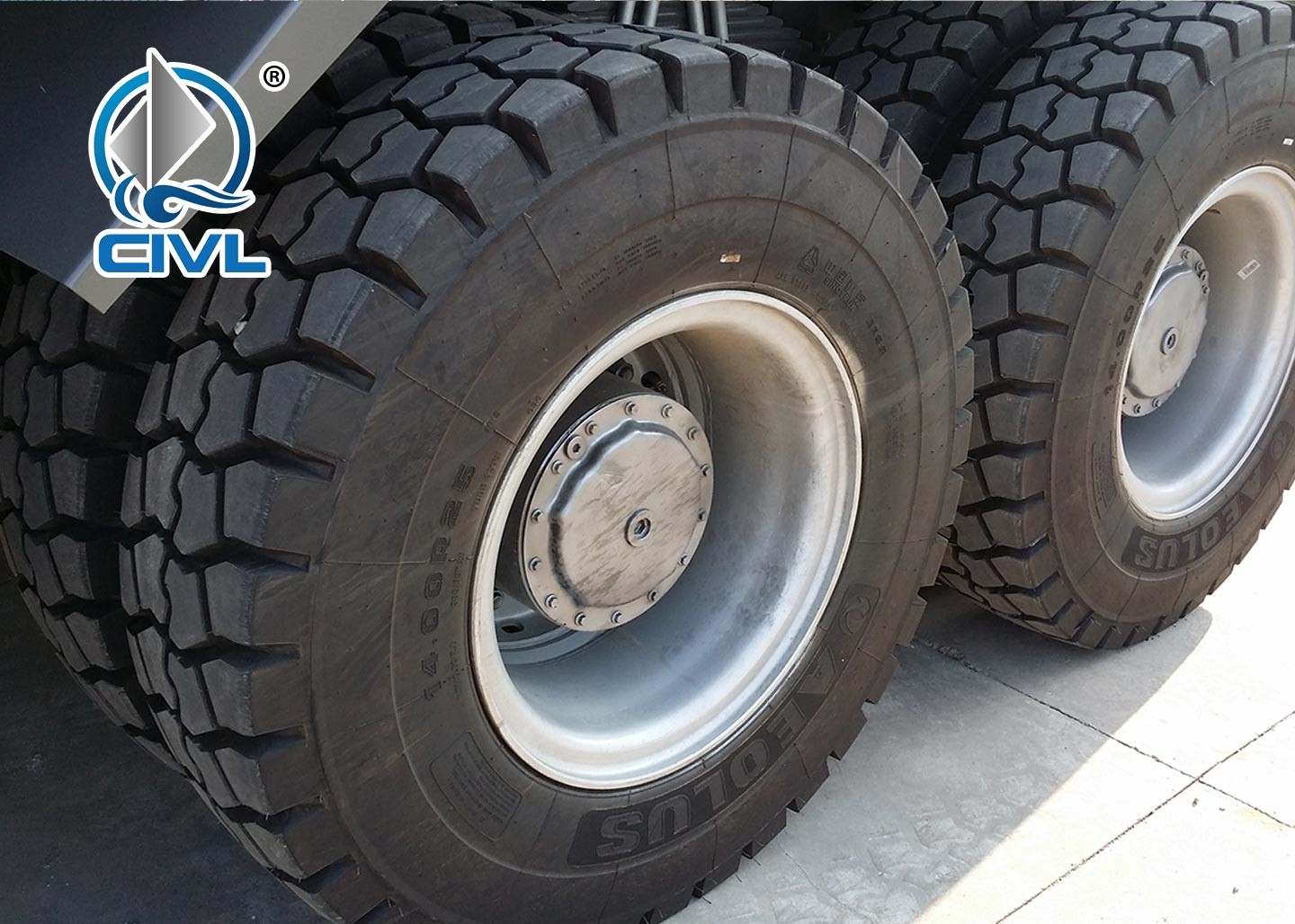 20CBM 6x4 10tires HOWO Heavy Duty Dump Truck 371 Hp Engine With WABCO System / Strengthen Bumper