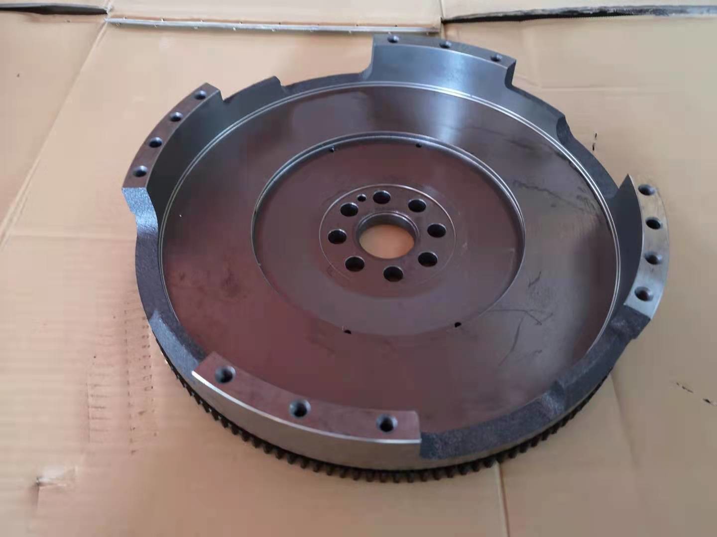 Direct Injector ISUZU Flywheel 6SA1 6SD1 1123311624 For FVR FVZ Cargo Truck 380Mm Clutch Friction