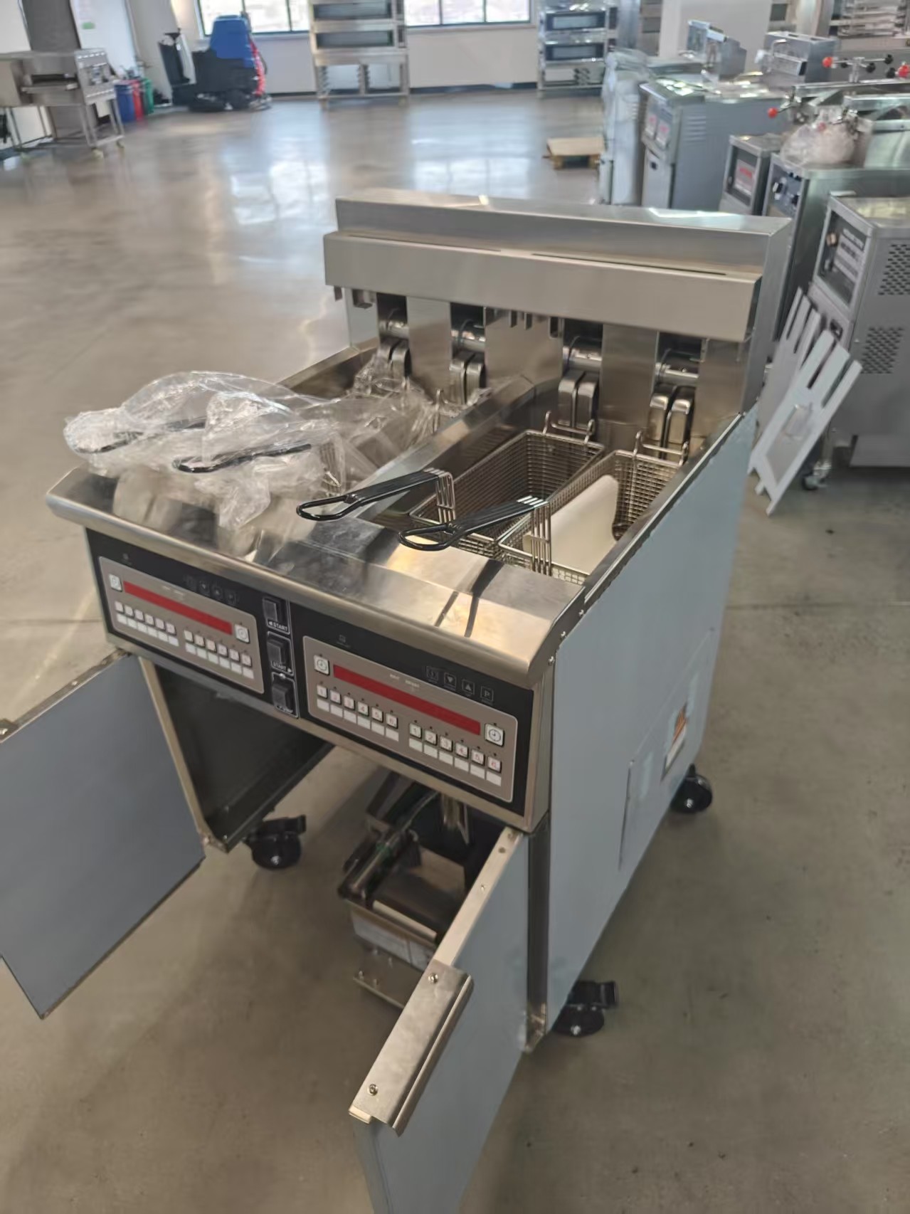 304SUS Factory Direct Sell Two Tanks Four Baskets Digital Panel Electric & Gas Open Fryer