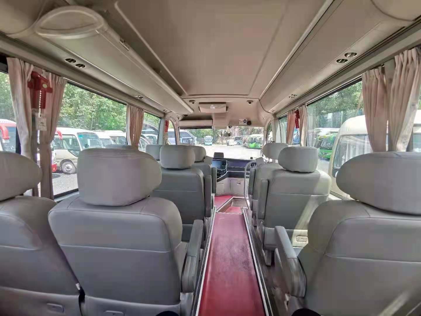 2018 Year 14 Seats Used Yutong Buses CL6 Used Mini Bus Diesel Engine With Luxury Seat