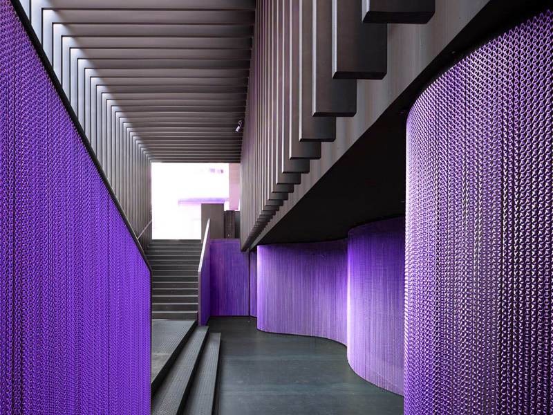 Metal Curtain – Various Style Options, Fashionable and Functional for balconies and curtains, ceilings, space divider