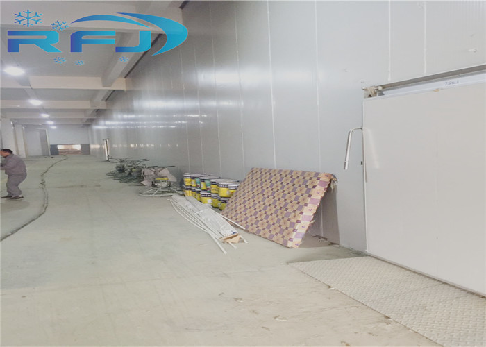 New Condition Cold Room Cooler Walk In Freezer For Pork Meat / Beef Freezing