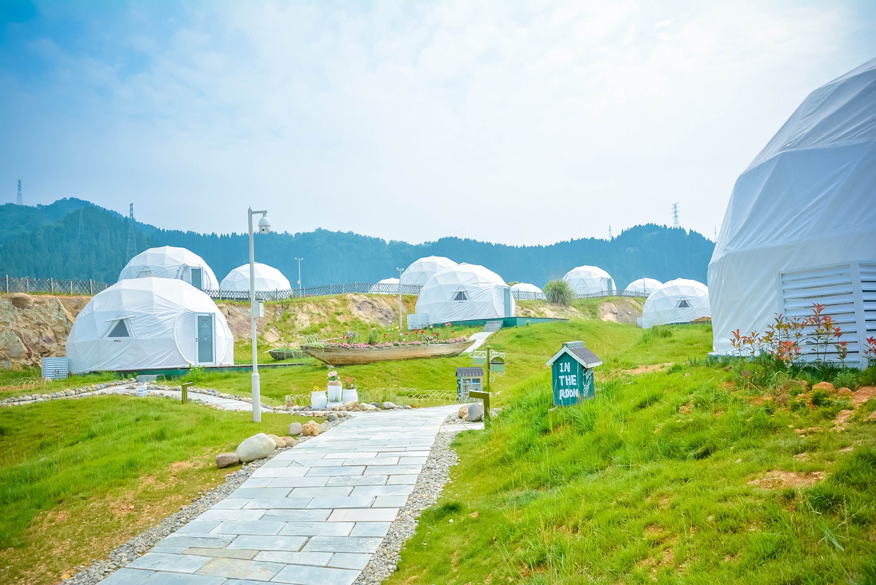Custom Galvanized steel poles PVC glamping Geodesic Dome Tent House