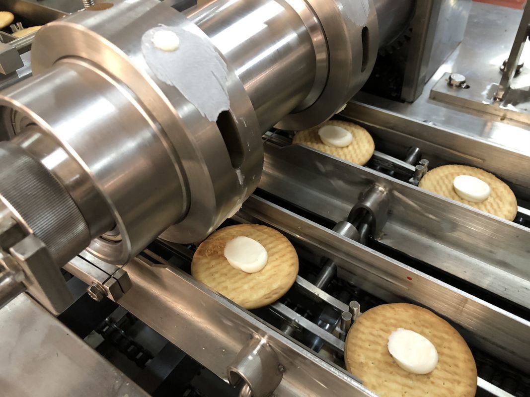 Two Lanes 1 Color Chocolate Sandwich Biscuit Machine 600-1200 Sandwiches/Min