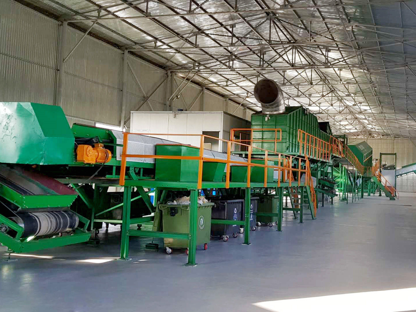 120kw Domestic Waste Sorting Plant Recycling Line For Food Drink Bottle