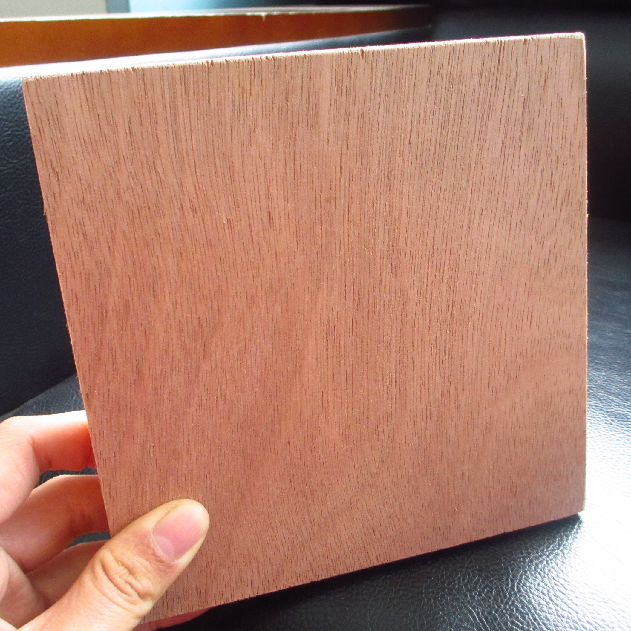 4mm 1220*2440mm Okoumephenolic Film Faced Plywood Marine Grade