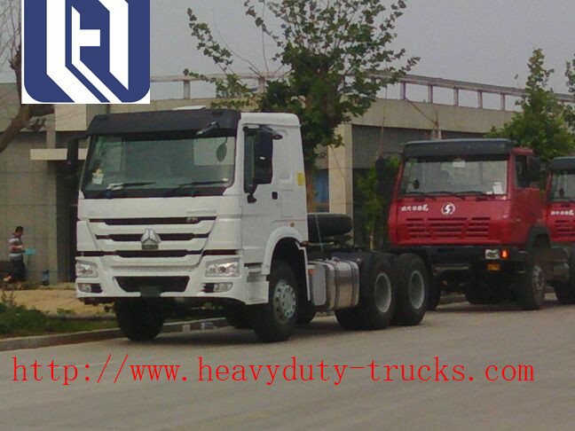 EuroII Sigle Sleeper Sino Truck 10 Wheel Tractor Head 371hp Prime Mover Right Hand Drive Tractor