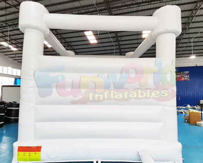 Public 18OZ PVC Inflatable Bounce Houses Quadruple Stitching