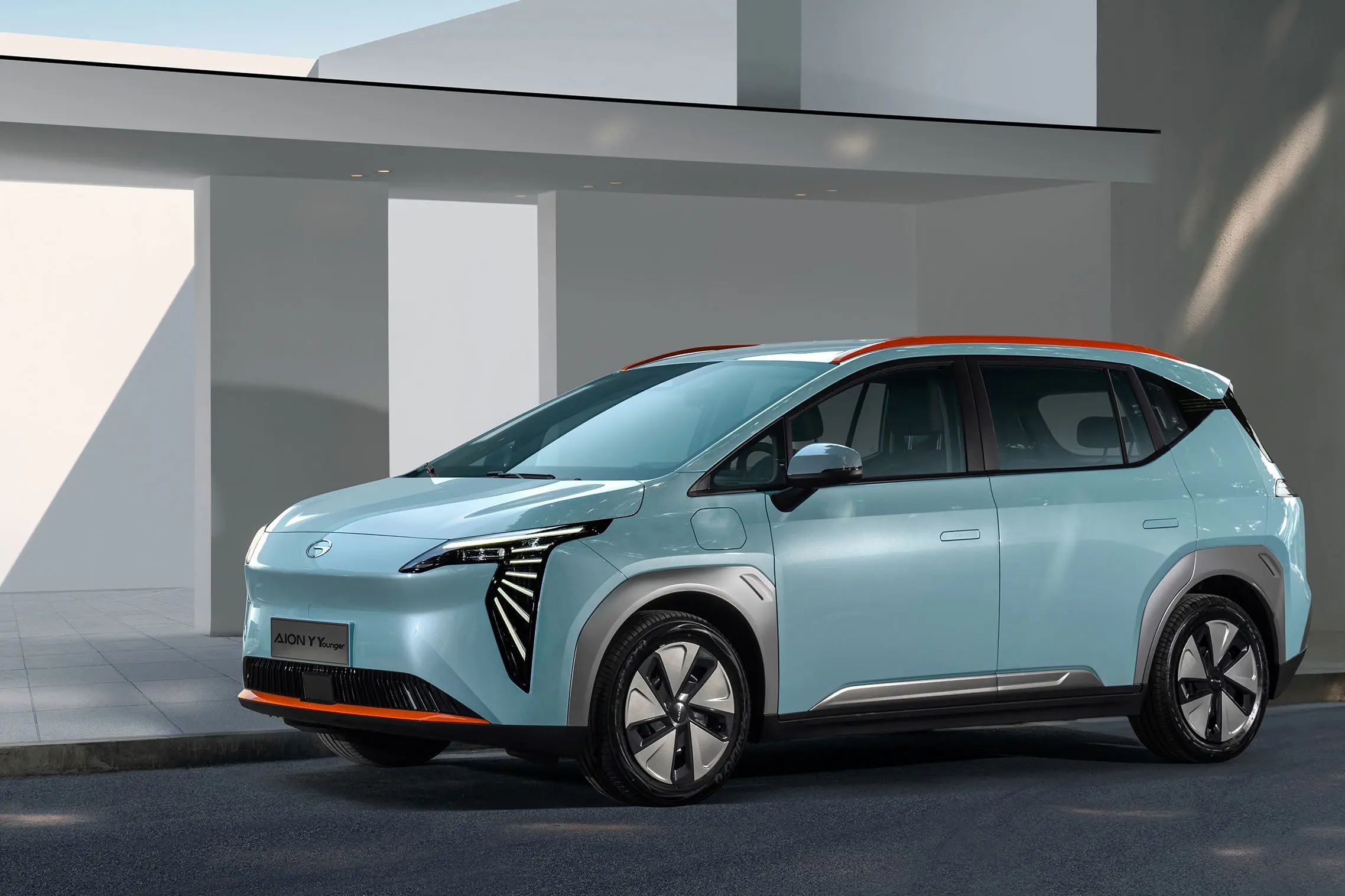 Aion Y The Perfect Blend Of Style Performance And Technology In A Used Electric Car