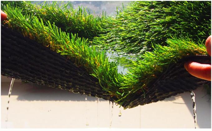 40mm Yellow Brown Artificial Putting Green Grass For Patios Rooftops Balconies