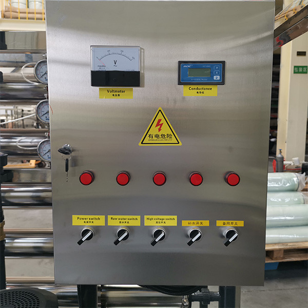 Pump Core Components Industrial Reverse Osmosis System for 4 ton per hour Water Treatment
