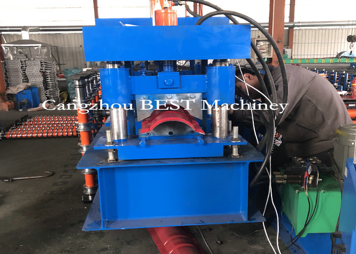 High Efficiency 255mm Ridge Cap Roll Forming Machine With Pressing For Tile
