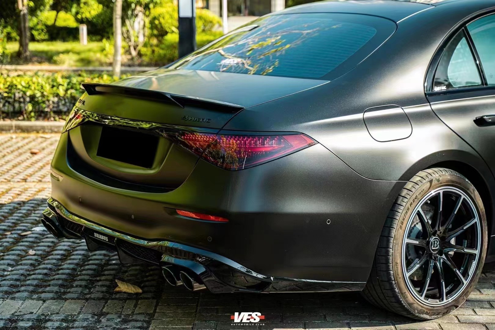 For Mercedes S-Class W223 S400 S450 Carbon Fiber Body Kit W223 Maybach Upgraded BUS Style Front Shovel Diffuser Spoiler