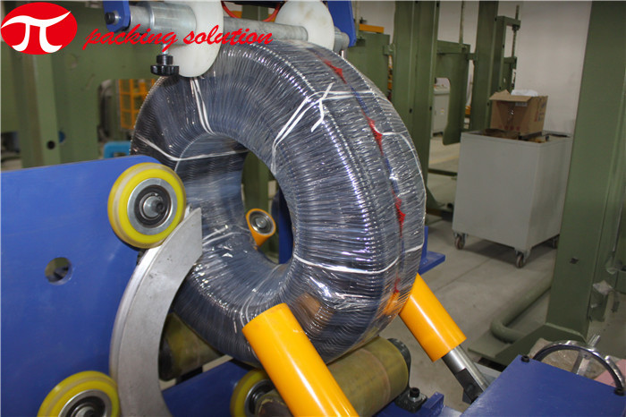HDPE Horizontal Coil Packaging Machine , Rubber Hose Wrapping Machine 1.0kw