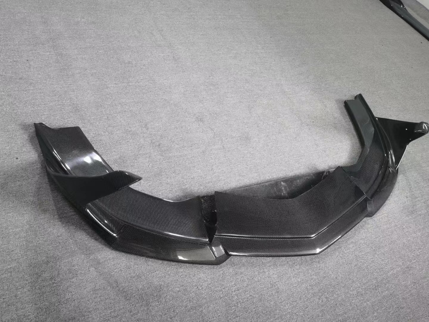 For Lamborghini LP700 Carbon Fiber Body Kit LP700 Upgrade VORs Style Carbon Fiber Front Lip Diffuser Spoiler