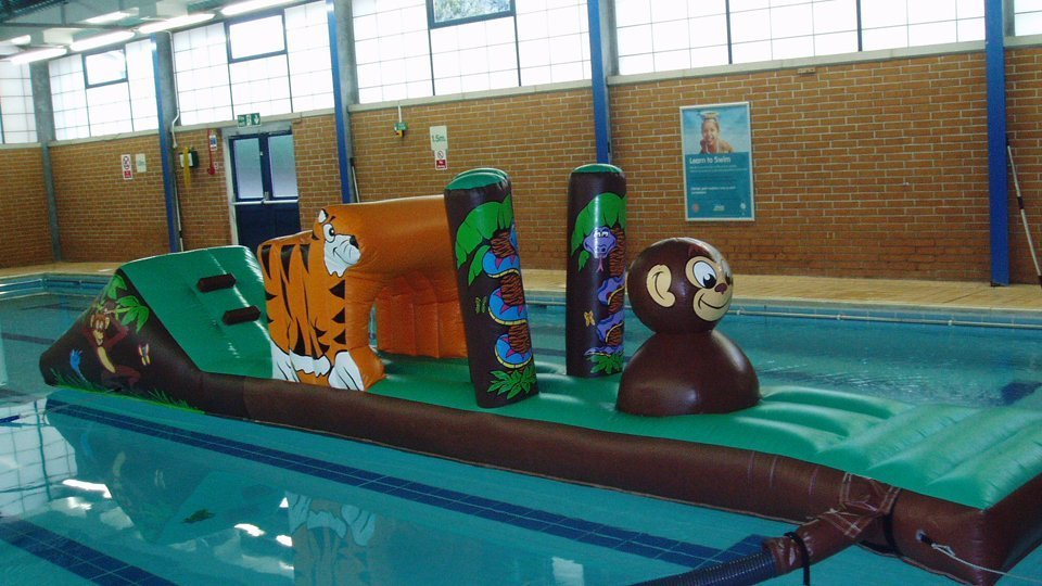 Welded Inflatable Water Obstacle Course Inflatable Run With Safety Certifications And Repair Kit