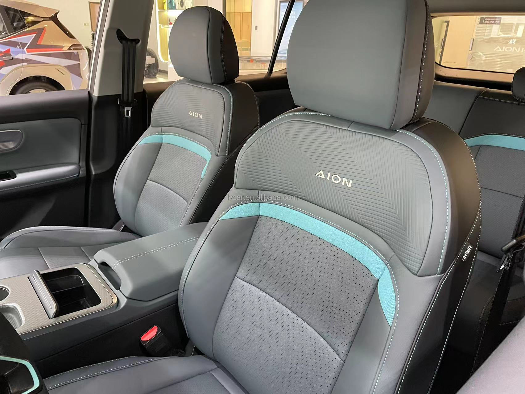 Guangqi Aian 2023 's TPMS Popular Energy Vehicle SUV with Large Space and 5 Seats