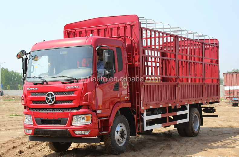Diesel Fuel Type DAYUN Dry Van Box Truck Cow Stake Truck 4X2 Drive