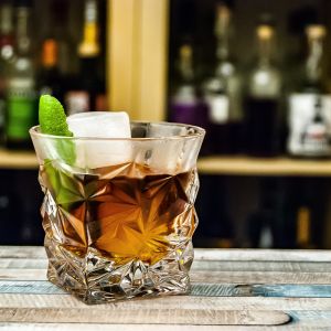 Easy to Operate 120kg Ice Storage Capacity LZ-260 Commercial Cube Ice Maker for