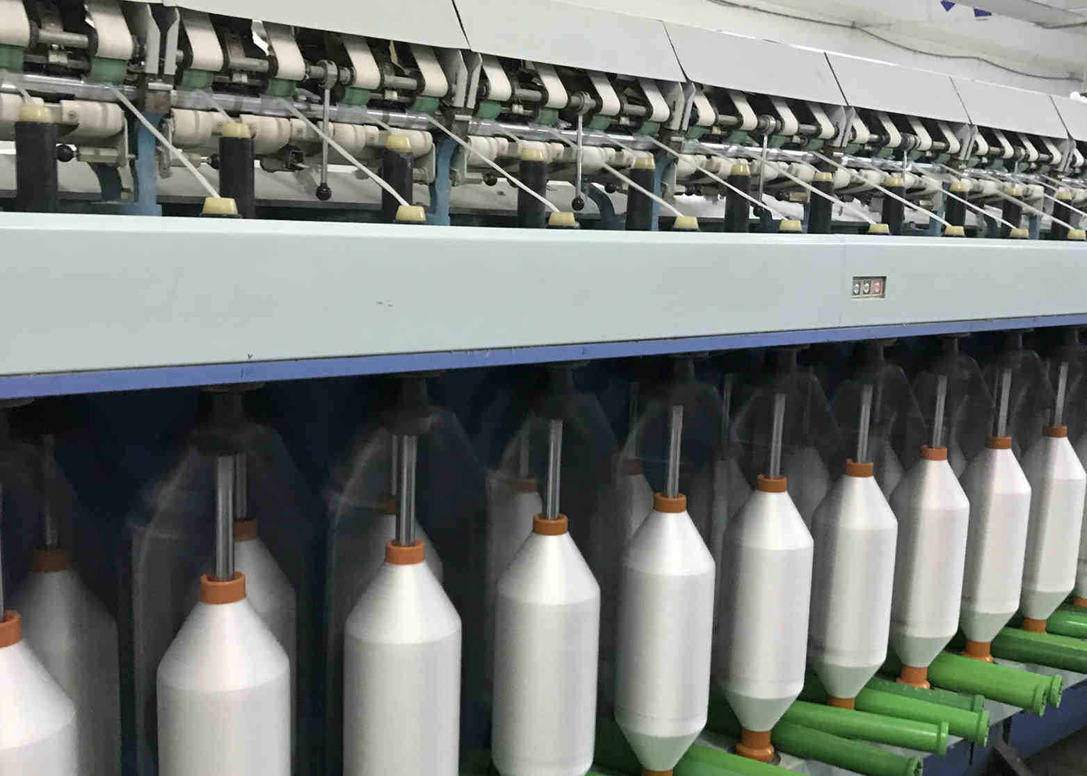 Customized Ring Spun Polyester Thread Staple Yarn 30/2 Low Stretch Light Weight