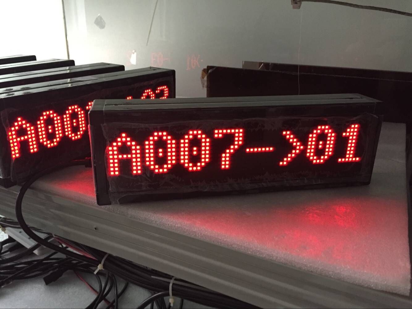 LCD Counter Arabic French English Multilingual Queue Management System For Bank/Hospital/Clinic Service Center