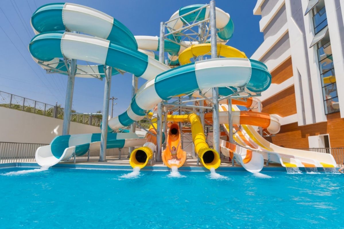Outdoor Commercial Amusement Park Carnival Ride Fiberglass Water Slide Sets