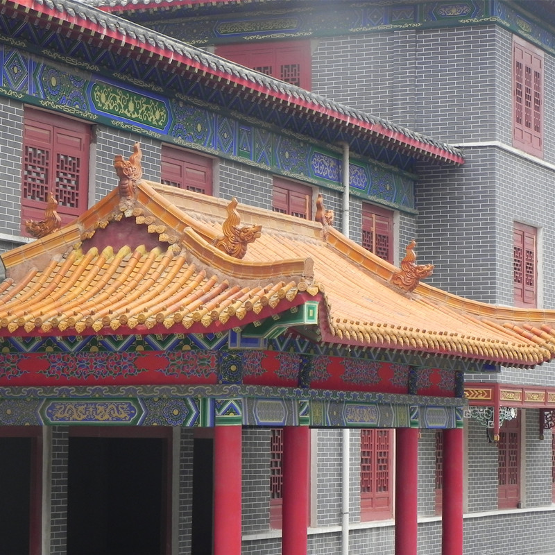 Colored Ceramic Chinese Glazed Roof Tiles Decoration Asian Wooden Gazebo Roof Tiles