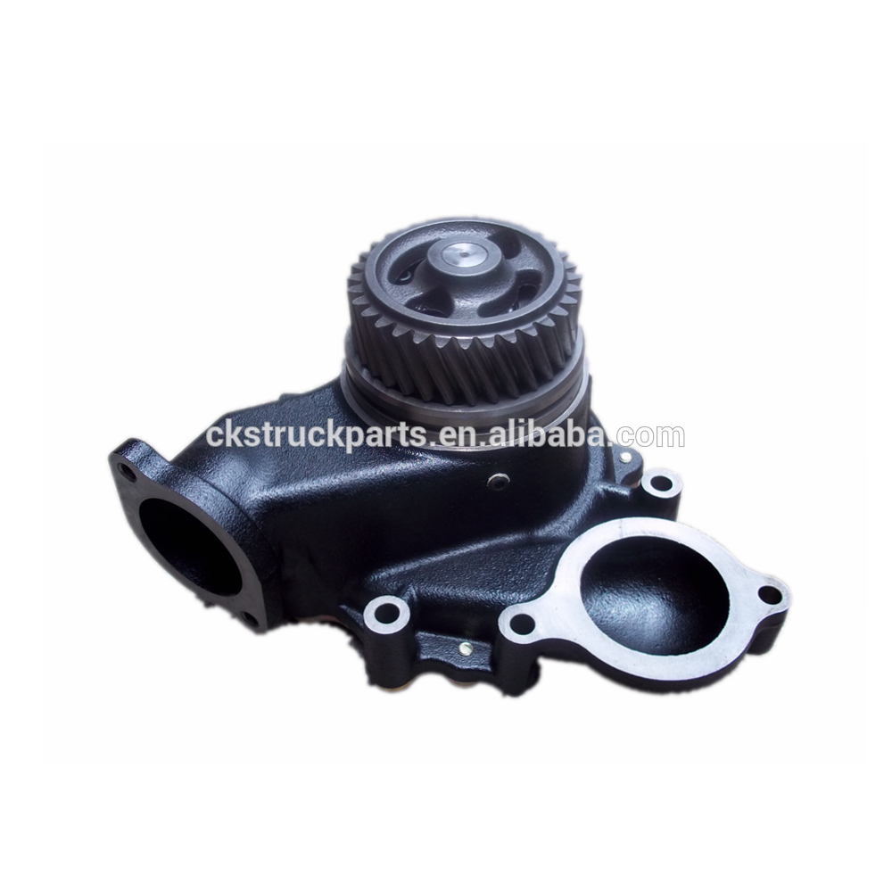 High Quality And Competitive Price Car Engine OEM ME995584 Japanese Truck Water Pump for Mitsubishi fuso 6DD2T Engine