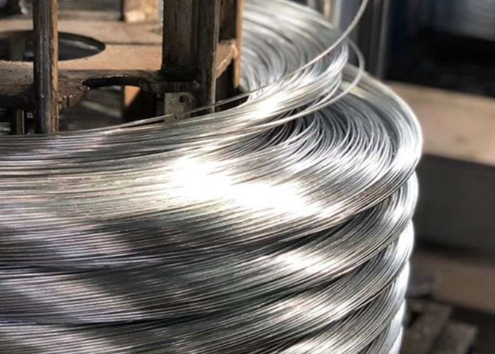 BWG16 Hot Dipped Galvanized Iron Wire 500kg /Roll For Wire Mesh