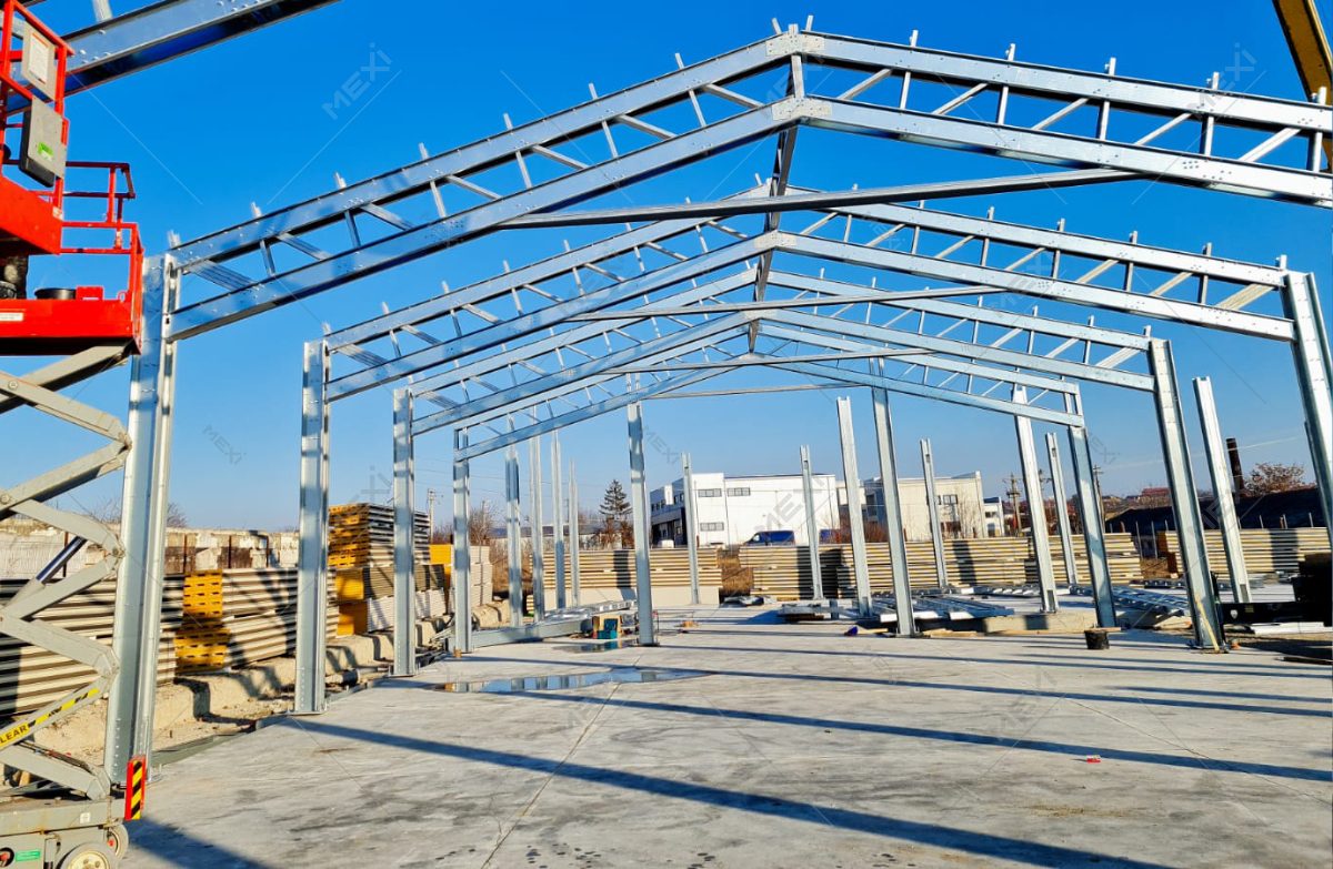 Sophisticated Steel Structure Hangar 5m - 6m Height Metal Airplane Hangar