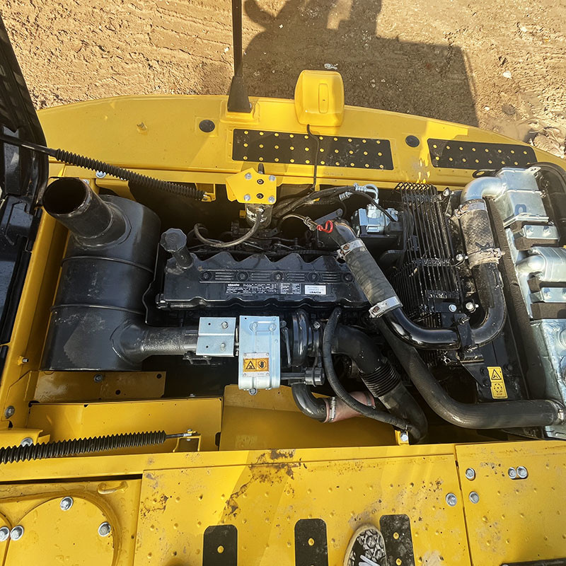 Used Komatsu PC200-8MO Crawler Excavator 110kw Rated Power 1m³ Bucket Capacity In Stock