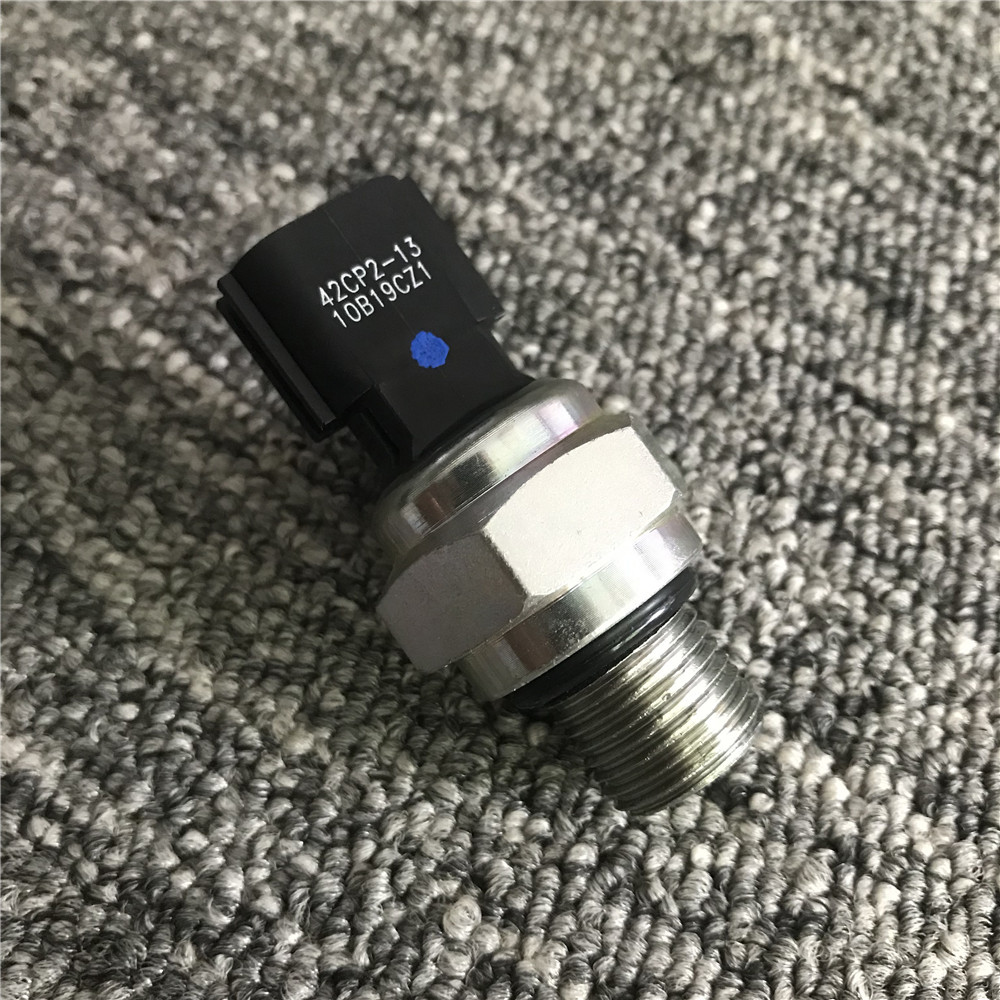 4436536 Hitachi ZAX200-6 Low Pressure Switch 42CP2-13 10B19CZ1 Excavator Parts