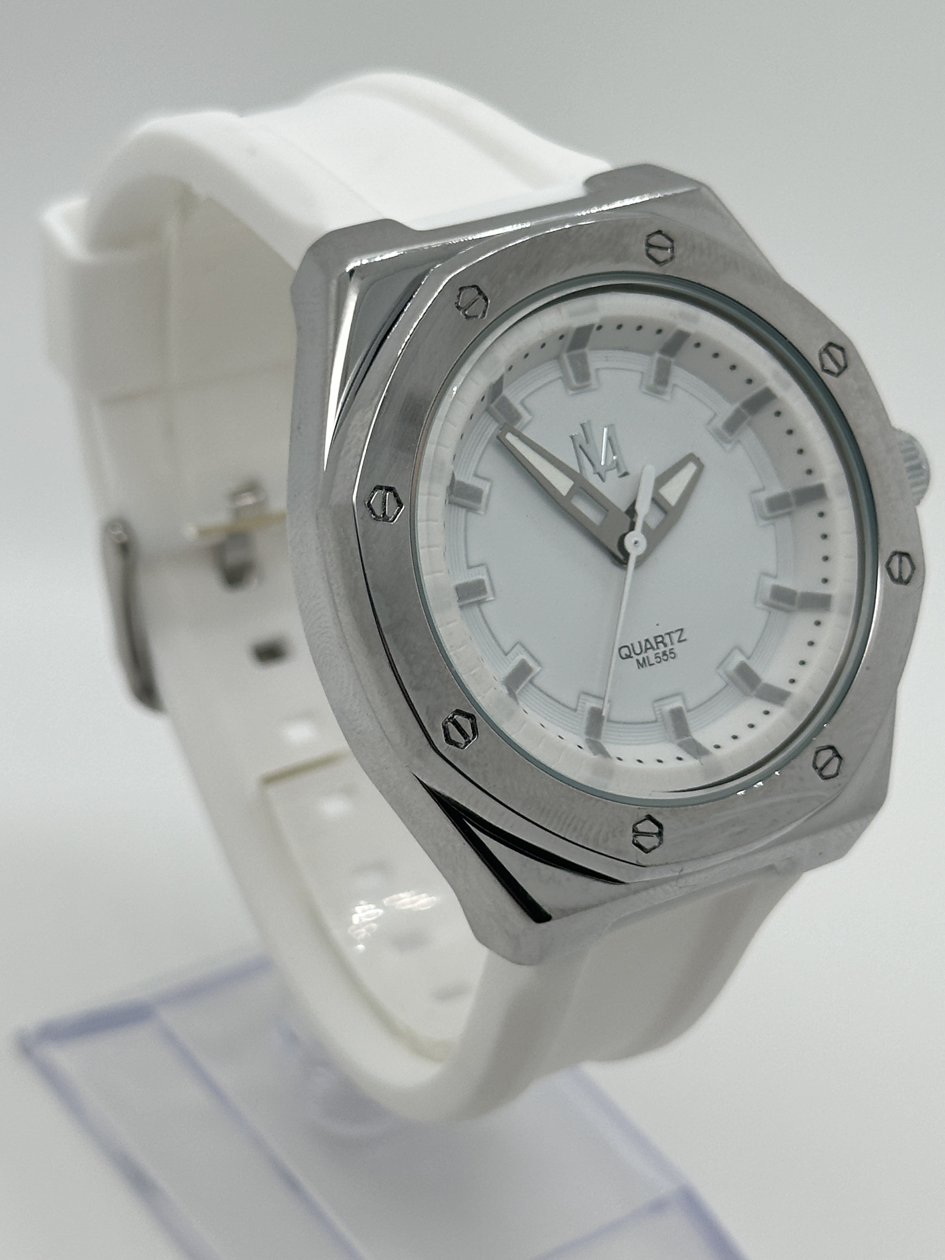 Luminous Hands Silicon Strap Watch Quartz Movement With 20mm Band