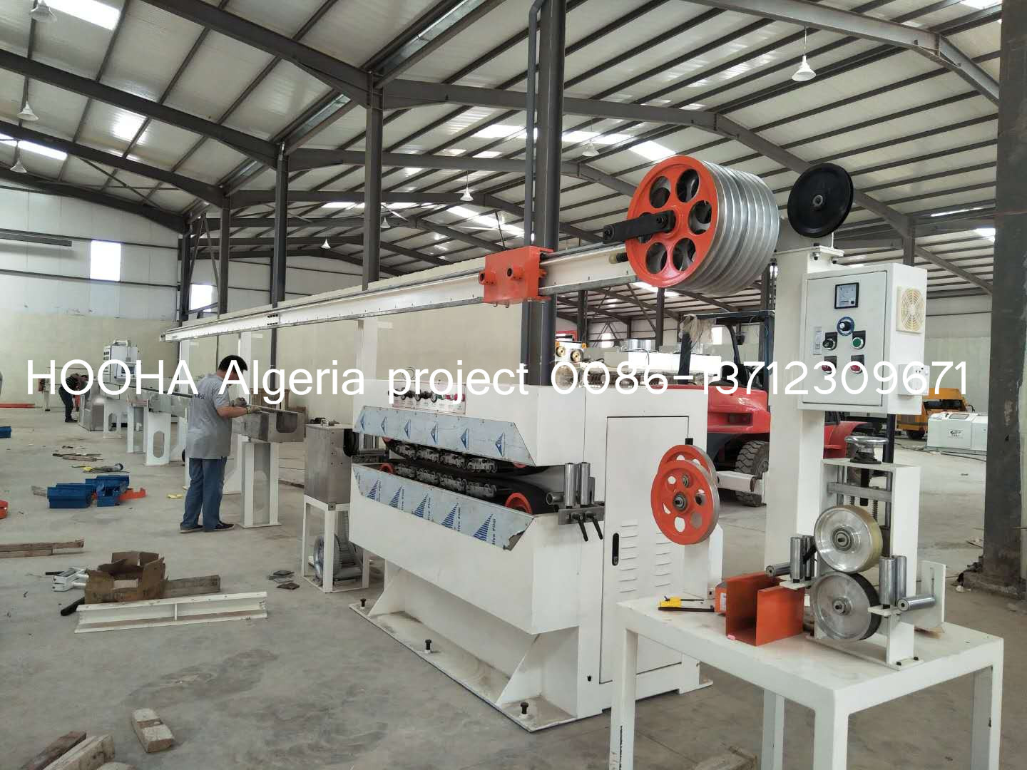 High Speed Pvc Insulation Wire Extrusion Machine For 90mm Multiple Cores Cable