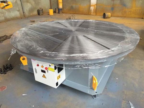 0.01 - 0.1rpm Pipe Welding Positioners , 5000 lbs Capacity Rotary Welding Turn