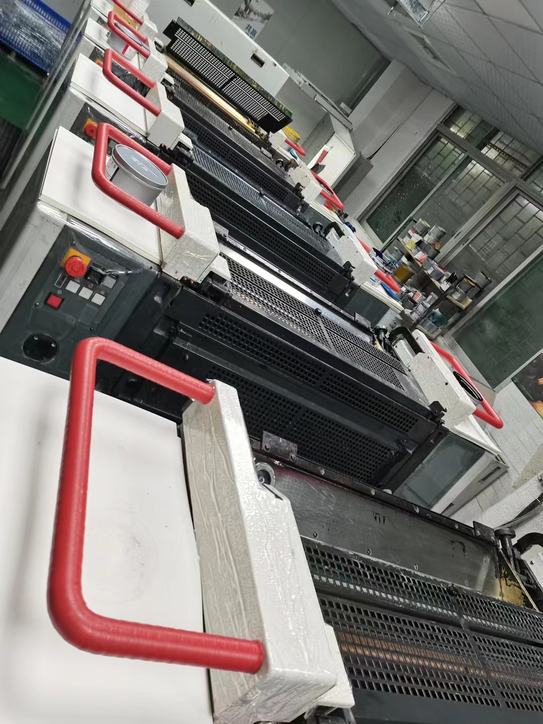 Advertising 380v 2005 LS528 Komori Offset Printing Machine High Configuration Multicolor Spare Parts