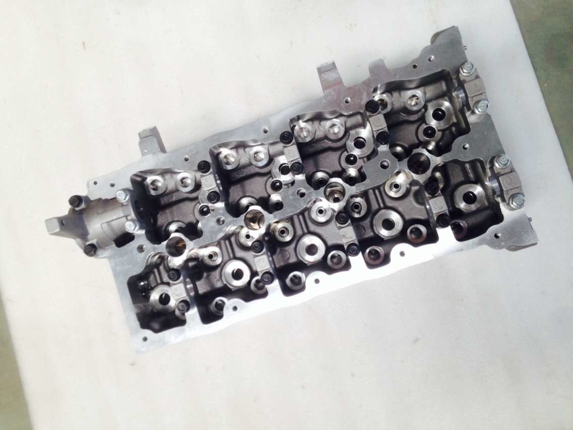 Hyundai Diesel Engine Cylinder Head 22100-2A200 12 Months Warranty