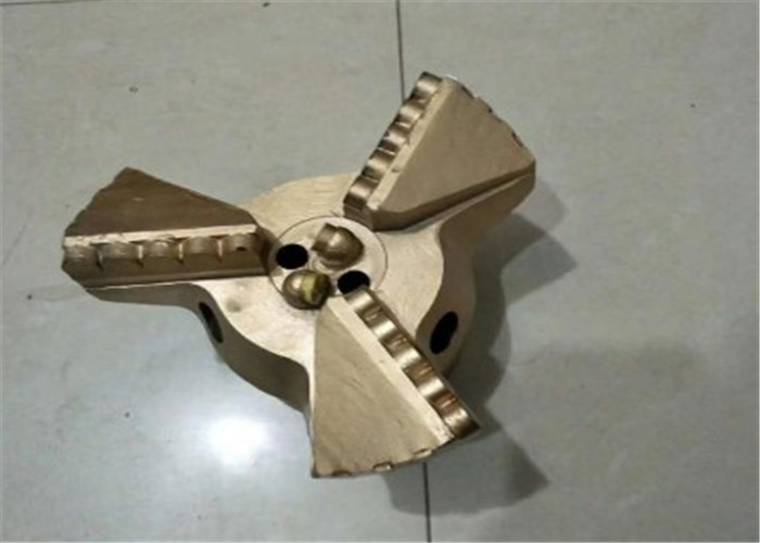 High Strength Water Well Drill Bits Diamond Material Wear Resistance