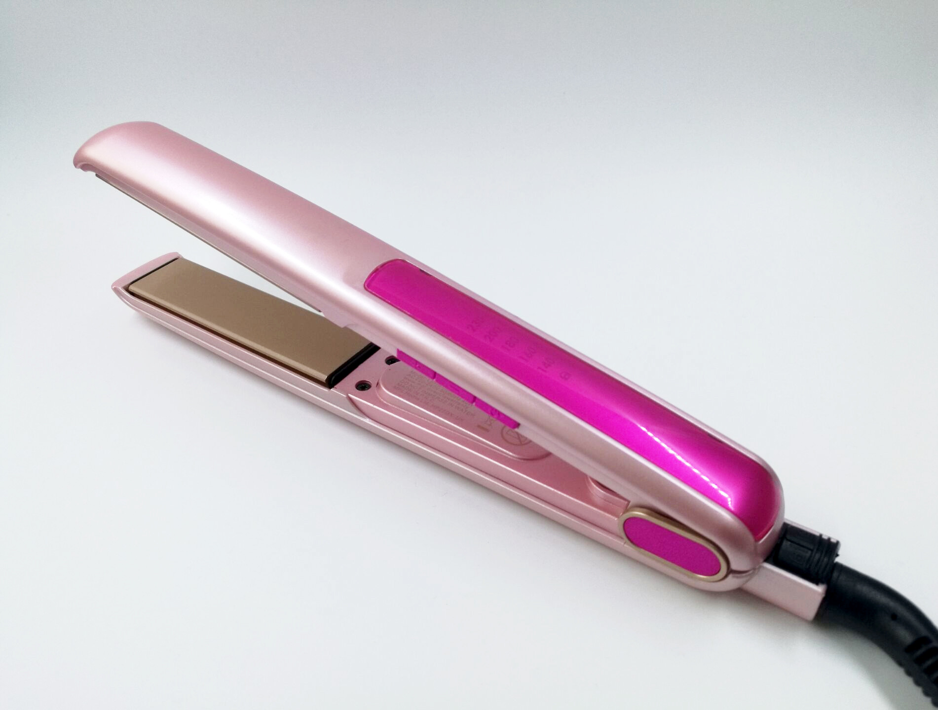Lockable Plates Fast Heating LED Display Ceramic Hair Straightener