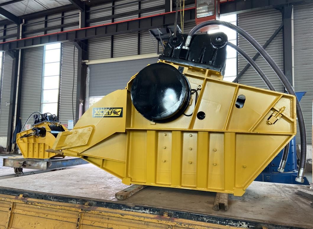 245 Bar Hydraulic Crusher Bucket 0.8 Cubic Meters Capacity Excavator Crushing Bucket