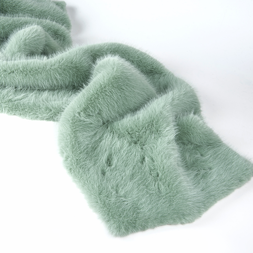Custom Color 100% Polyester Long Hair Faux Fur Fabric with Very Soft Hand Feeling