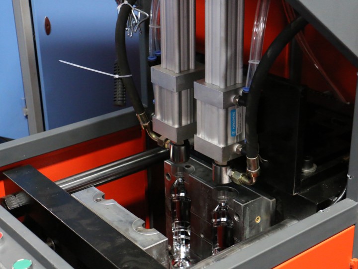 Plastic Making New Generation Mineral Water Bottle Blow Molding Machine