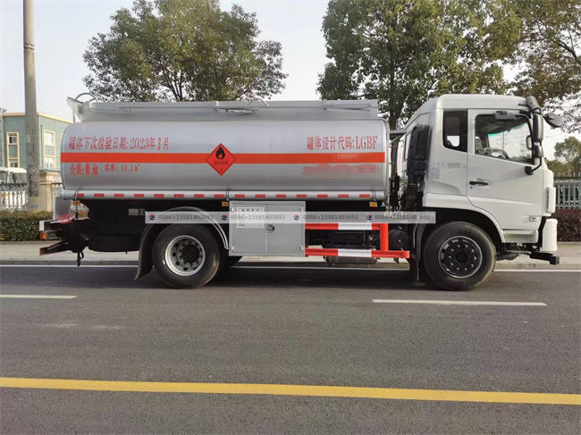Dongfeng 4x2 12000l Fuel Tanker Truck Crude Gas Diesel Oil Tanker Middle Size Fuel tank Truck With Dispenser