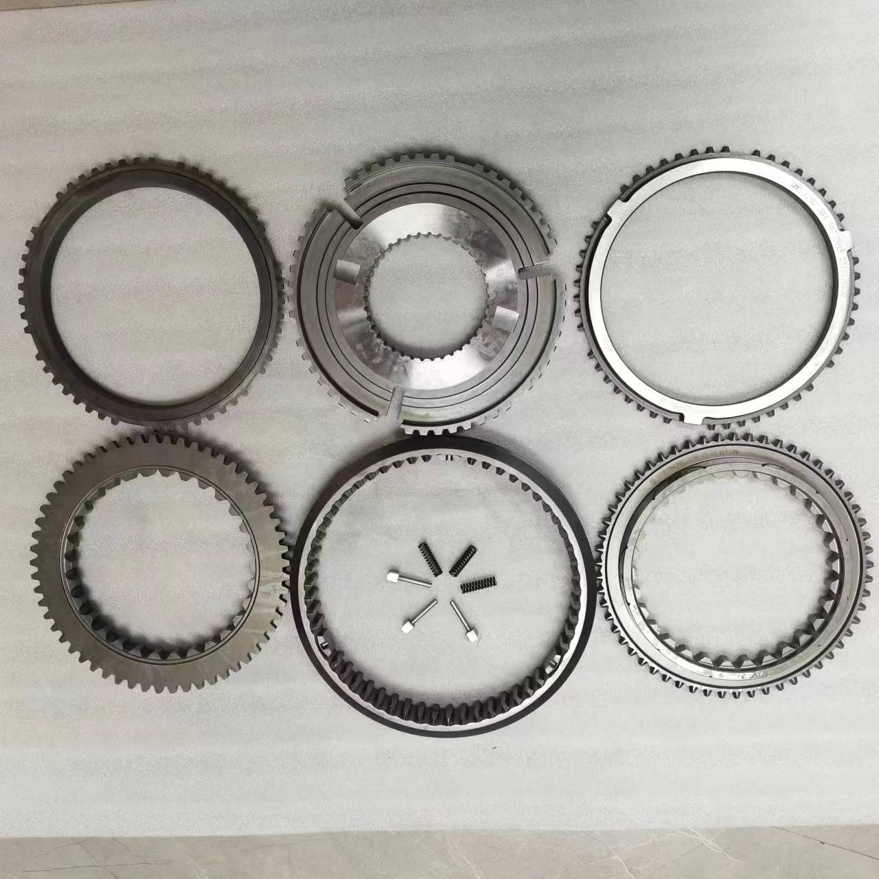 16s2530 Transmission Case for F2000 Heavy Duty Truck Transmission Parts 1325 401 093