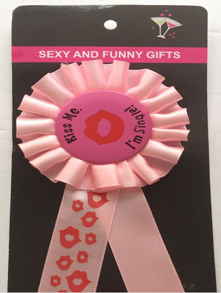 Manufacturer direct marketing horse iron cartoon chest, blank badge processing custom, festival celebration corsage.