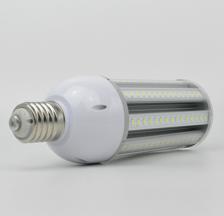 Street / Path E39 Base Light Bulbs 133 * 282MM Aluminum Material SMD5730 Type