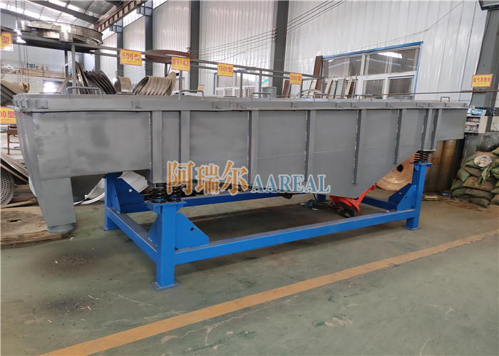 1500*4500mm Multi-Deck Rectangular Vibrating Separator For Wood Chips