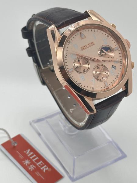 Scratch Resistant Quartz Watch with White Dial Black Leather Band and Buckle