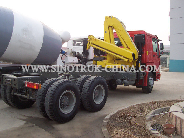 290HP Euro II Right Hand Driving Truck Mounted Crane With Straight Tescope Boom